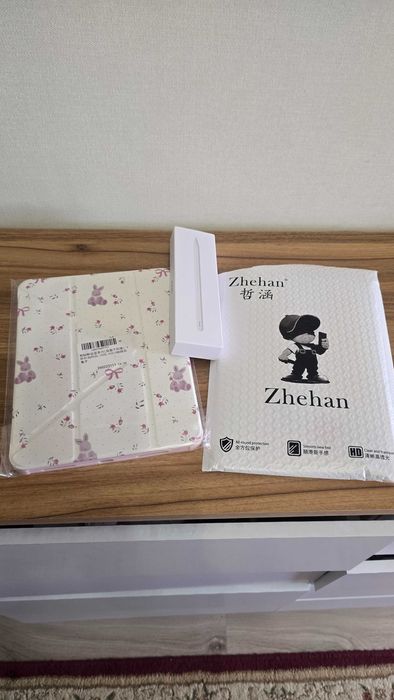 Чехол, пенсл, и защитное стекло на ipad a16