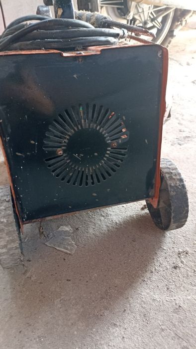 Электросварочный аппарат