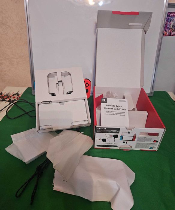 Nintendo Switch OLED 64GB – Full Box, stare excelentă