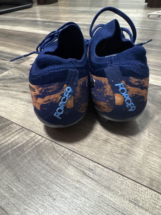 Vand ghete de fotbal Nike   Phantom