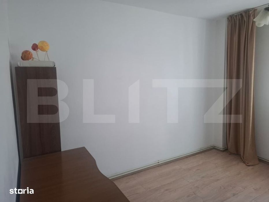 Apartament 3 camere, 73 mp, zona Micro 11