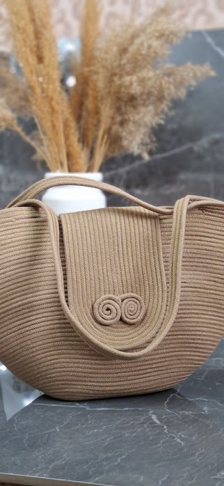 Продам сумочку-ручной работы.