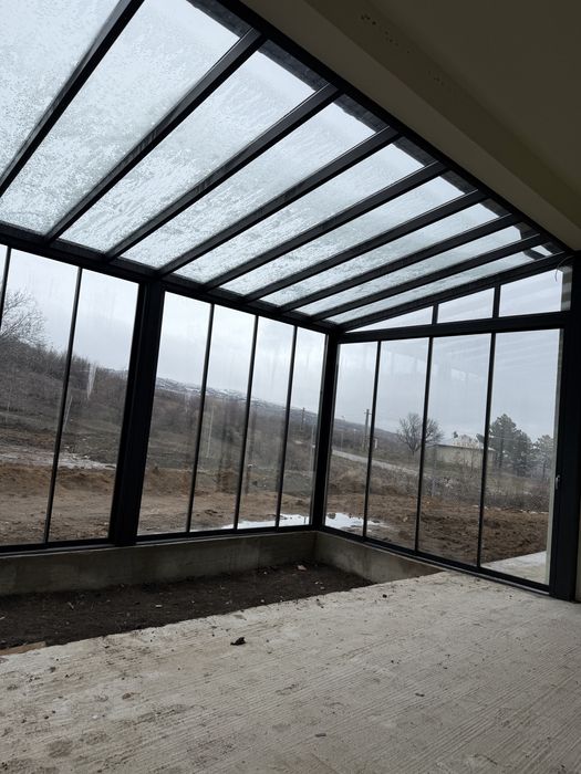 Pergola veranda si inchidere cu sticla securizata