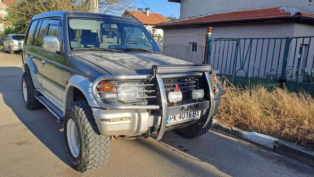 Mitsubishi Pajero 2