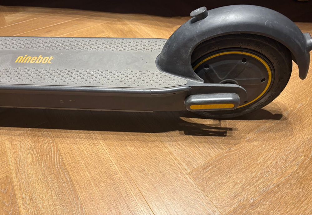 Электросамокат ninebot