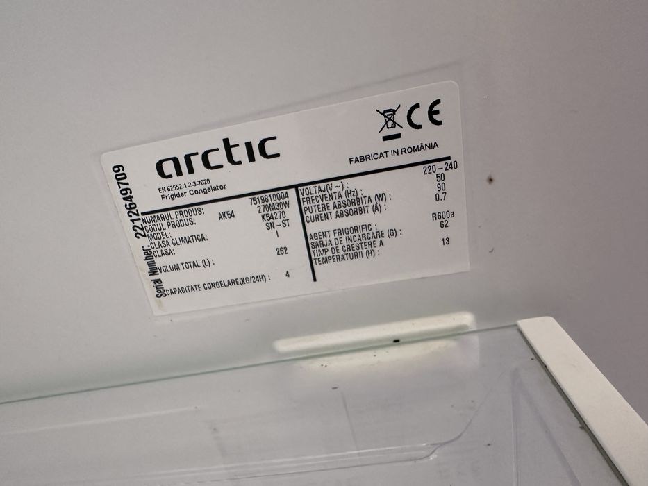Vand frigider artic
