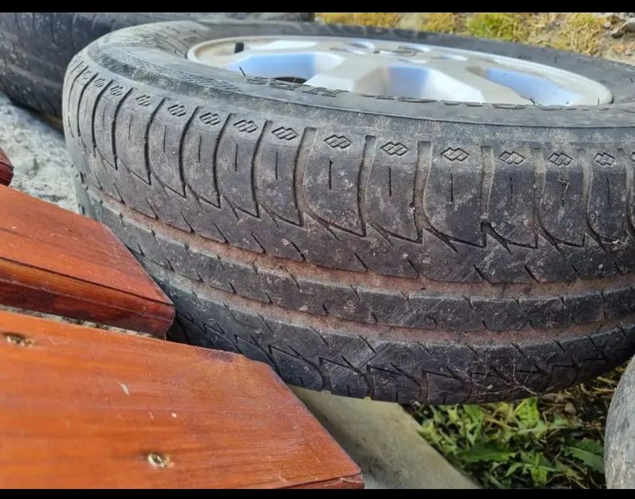 Vand jante cu cauciucuri 205 65 r15