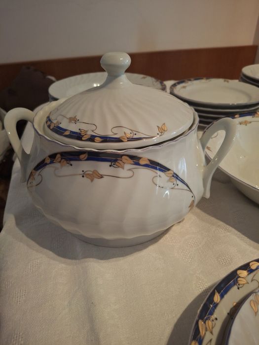 Порцеланов сервиз за хранене 24 части