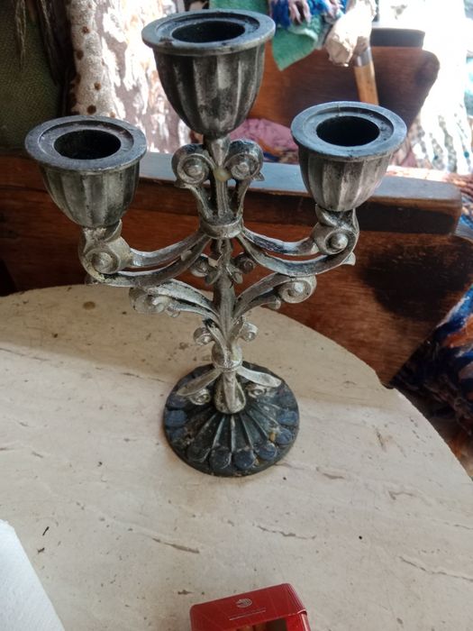 Старинные деньги, значки