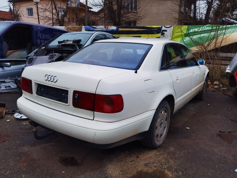 Ауди а8 4.2 Д2 300к.с На части!