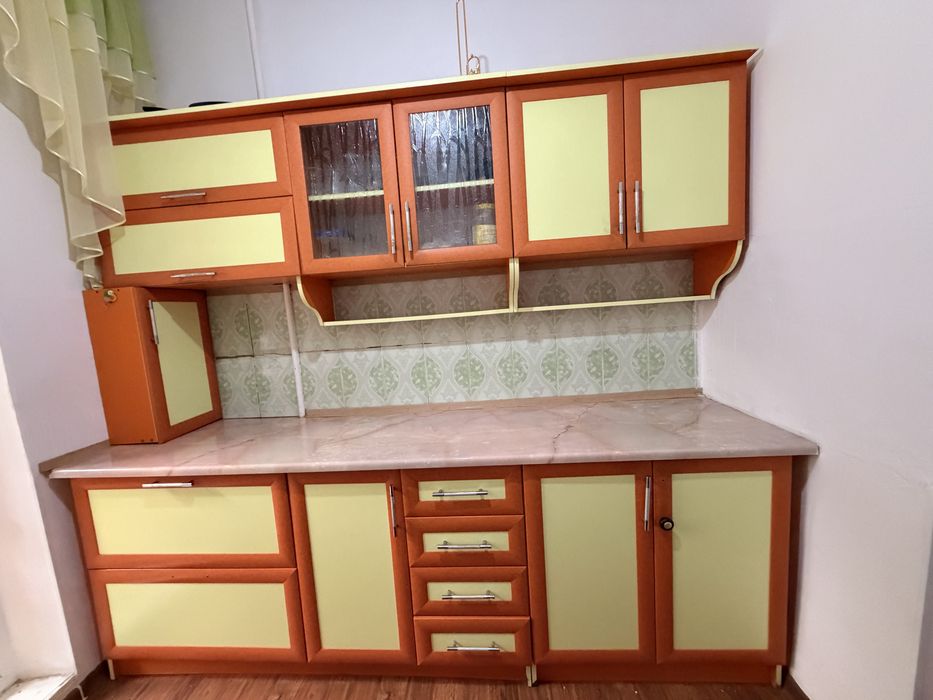 Кухон. гарнитура