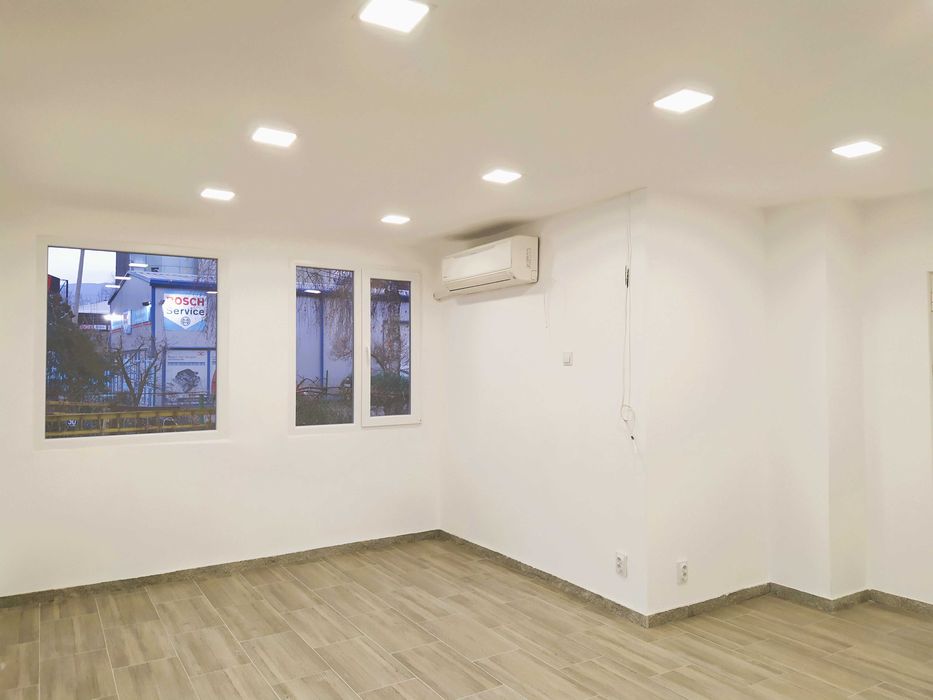 Дава се под наем Магазин в София, Витоша - 50 кв.м за 459 € - Снимка #1