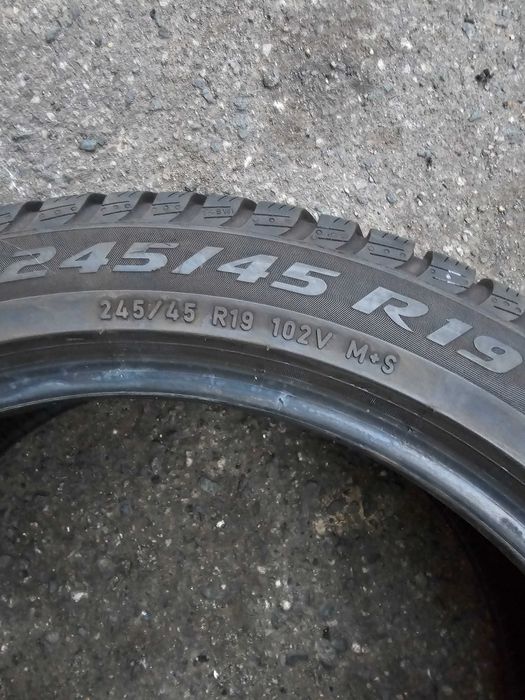 Зимни гуми 245 45 19 Pirelli Run flat Bmw 2 броя
