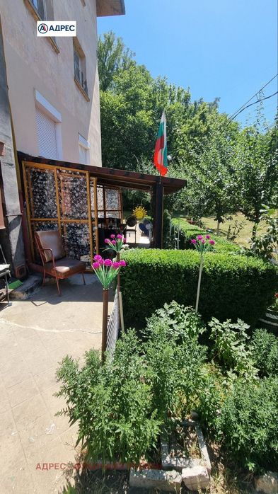 Продава се Тристаен апартамент в Плевен, Сторгозия - 75 кв.м за 934 €/кв.м - Снимка #1