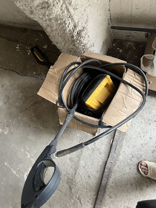 Продам Кёрхер для мытья автомобиля