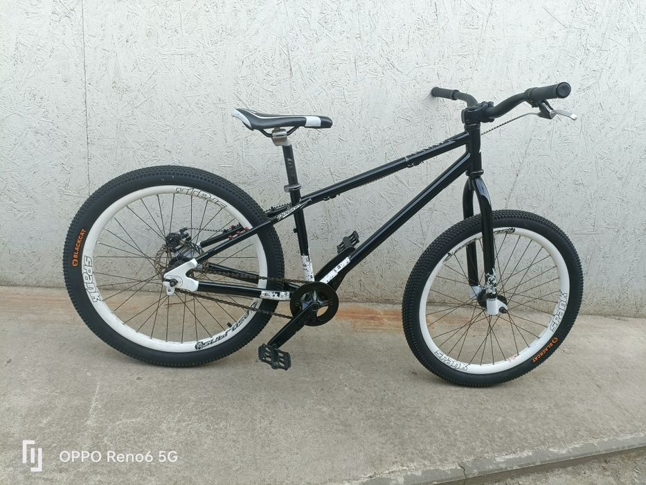 Bicicleta dirt jump
