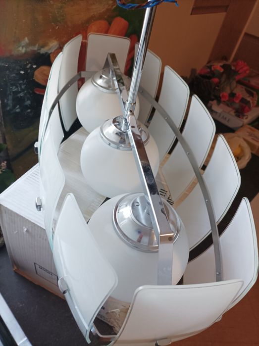 lustra lămpi moderne