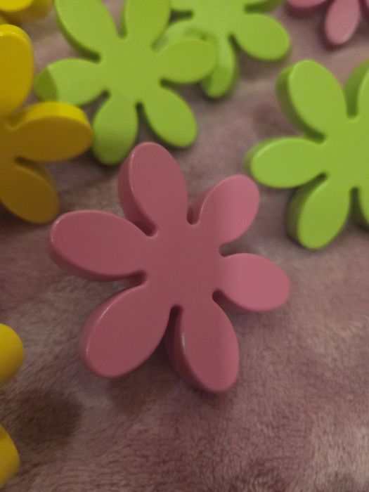 Мебелни дръжки цветя