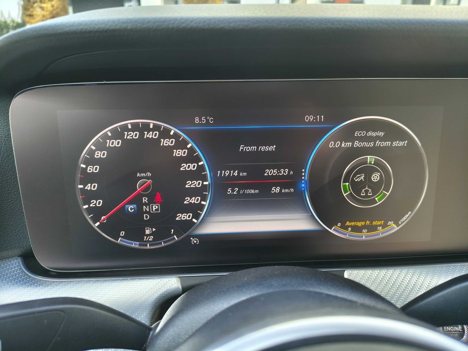 Mercedes-Benz E220d Exclusive / Avantgarde / Panoramic / Interior Bej