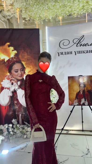 Нарядные вечерние  платье 42-44 размер