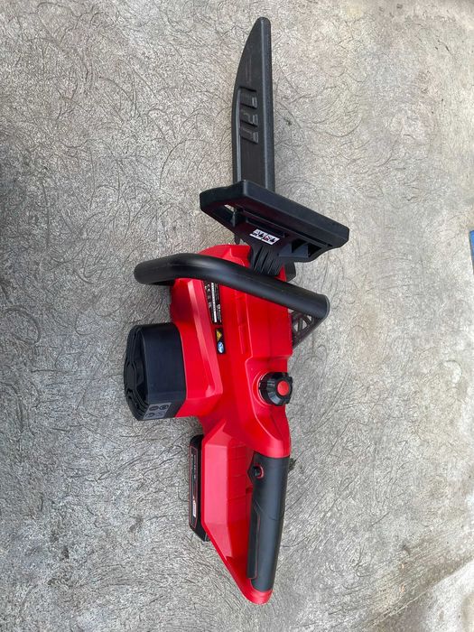 Masina de gaurit Einhell Drujba electrica cu lant pe acumulator