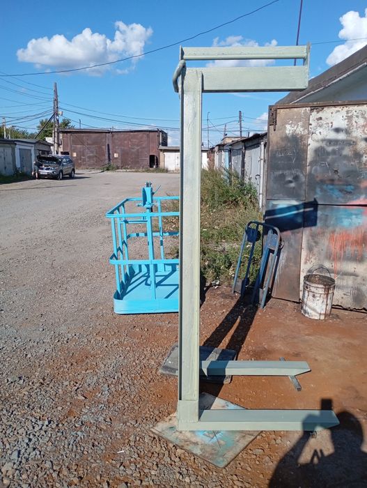 Вилы и корзина на манипулятор