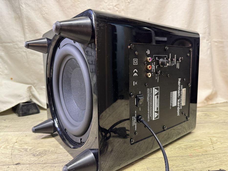 HKTS-210 Активен Subwoofer Harman Kardon