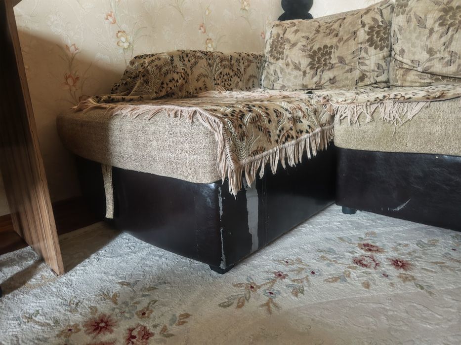 Продам угловой диван