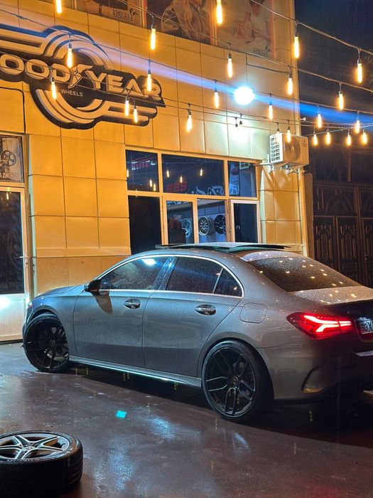 Mercedes benz A220 4 matic