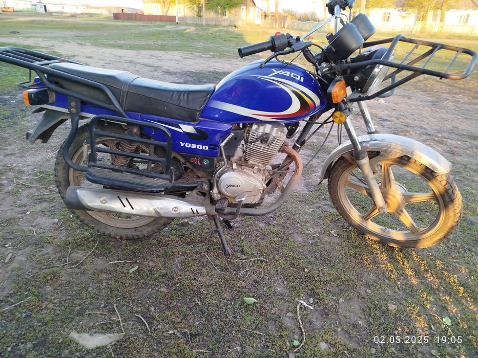 Продам мотоцикл якки 200