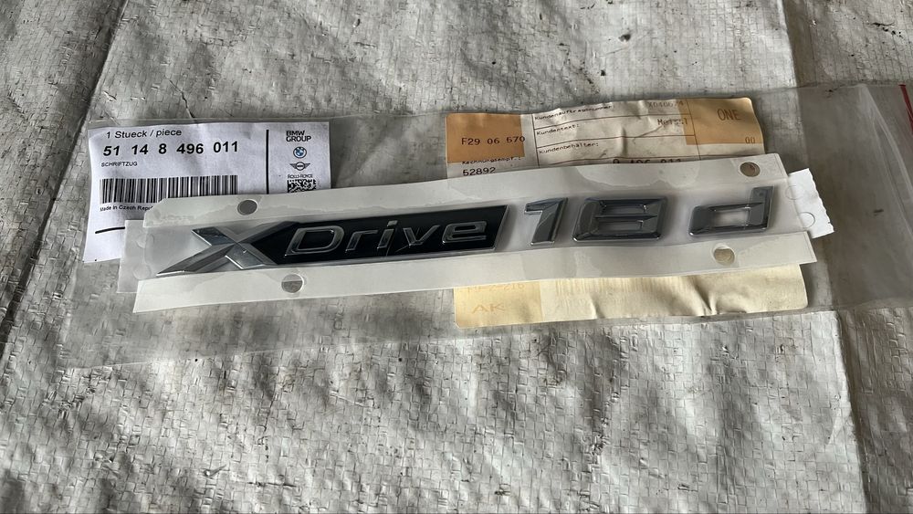Метална табелка BMW “X Drive 18d”