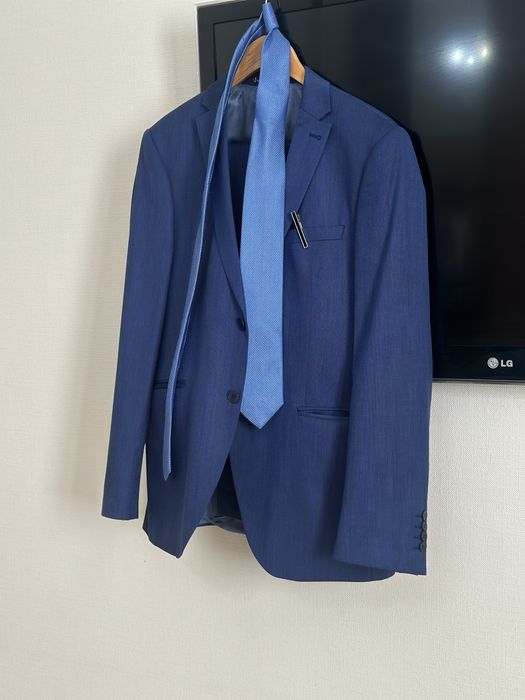 Пиджак с брюками