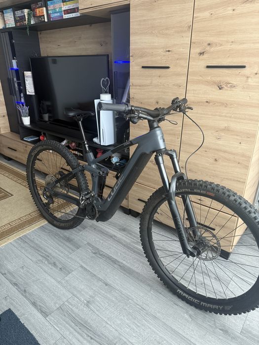 Devanzare Mtb/Bicicleta electrica  full suspesio   Cube stereo 750W