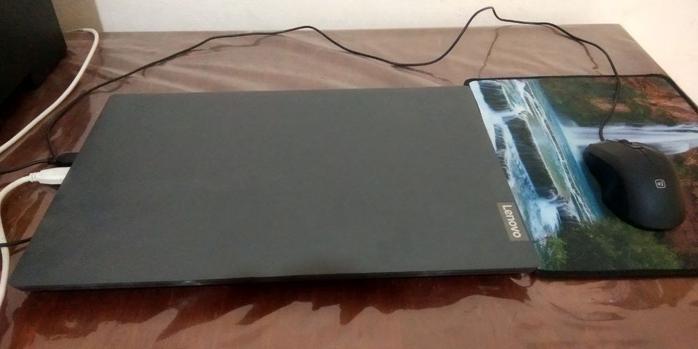 Noutbuk va printer sotiladi