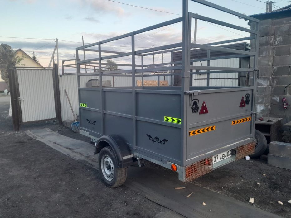 Прицеп скотовозка