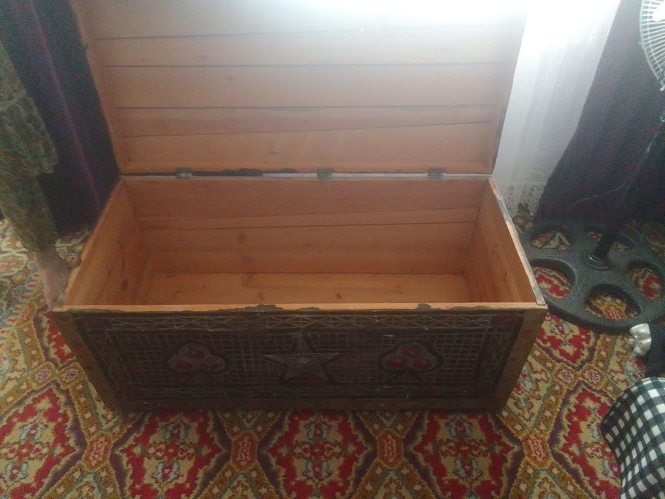 Продам сундук в хорошем состоянии
