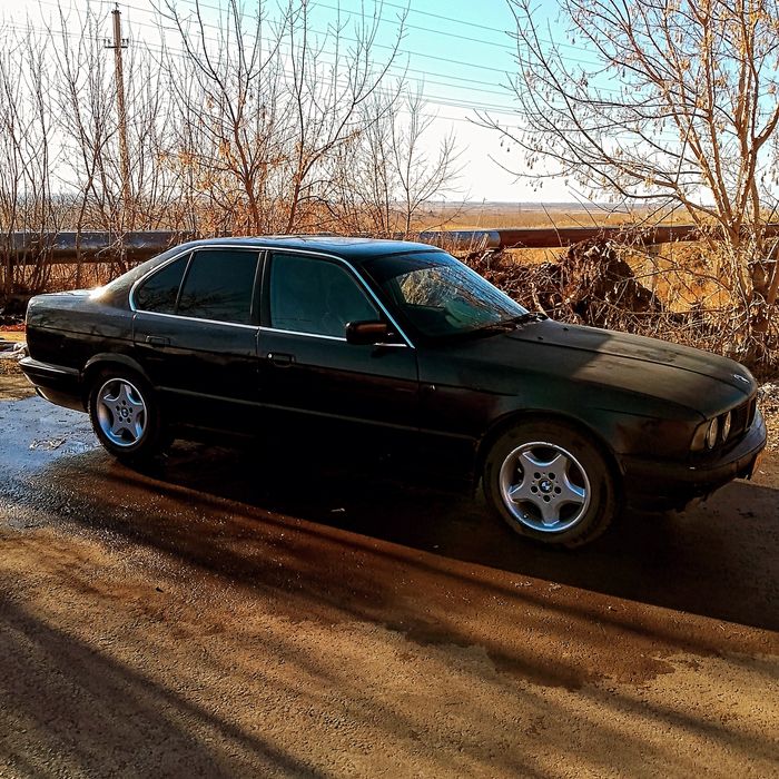 Срочно продам БМВ е34