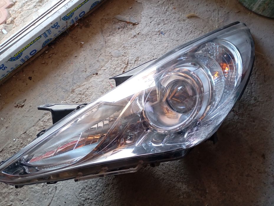 Продам фар от Соната