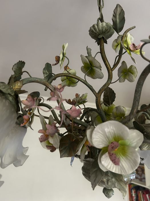 Люстра латунная цветы