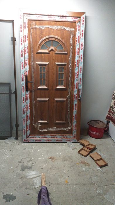 Tamplarie PVC cu geam termopan