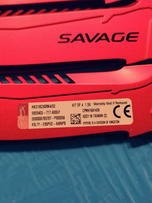 Set 4 x 4GB (16GB) Memorie  RAM SK Hynix PC3-14900E Server RAM DDR3 cu 4 x Heatsink HyperX Savage