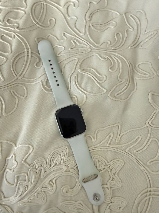 Apple watch se 44 мм