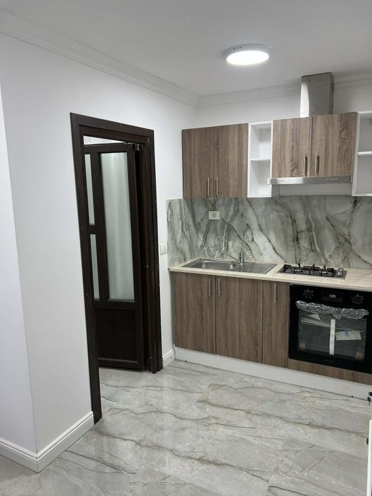 Inchiriez garsoniera la casă