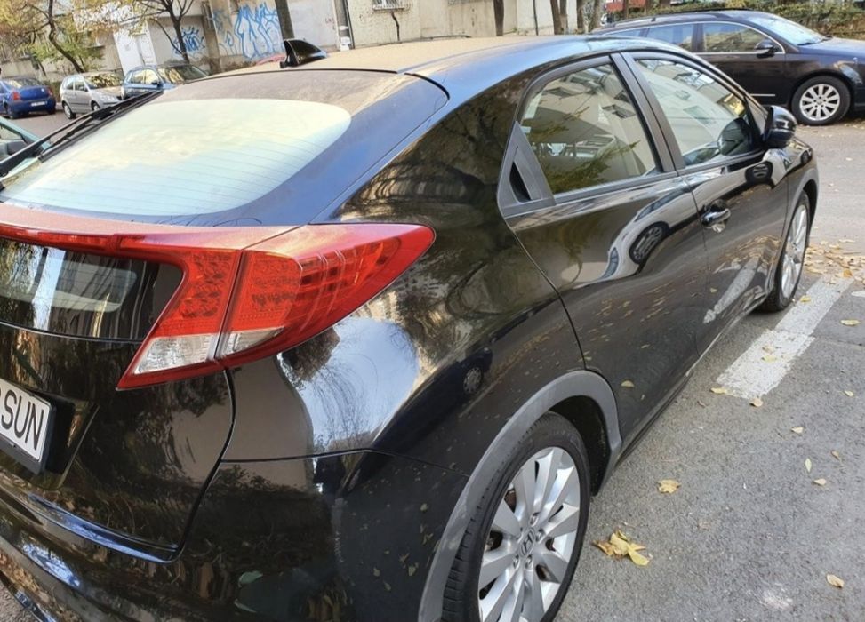 Honda Civic  2012 benzina 1,4 cc