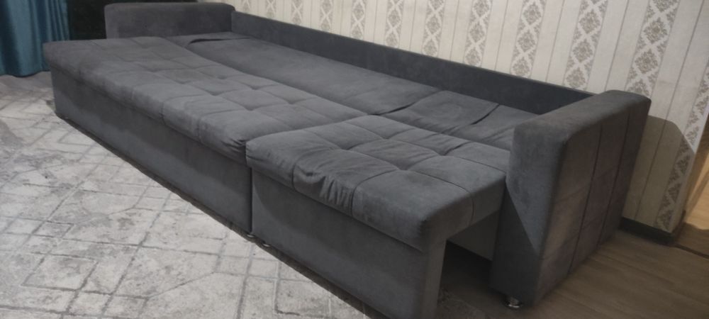 Срочно продам диван длина 3 метра