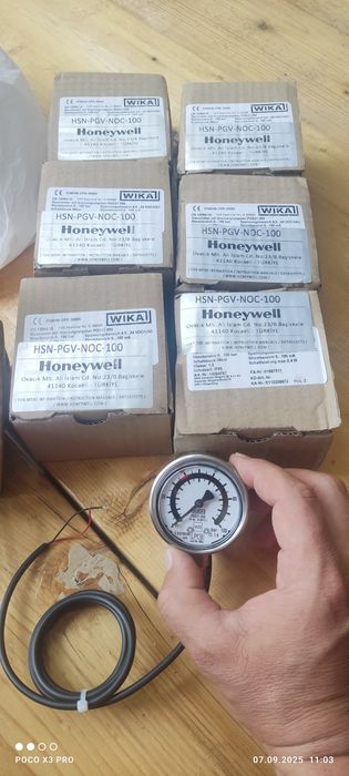 Манометр WIKA PGS 21.050