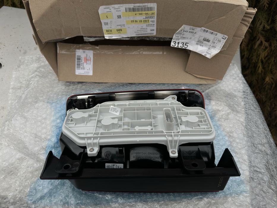 Заден ляв стоп Caddy IV 2016-2020