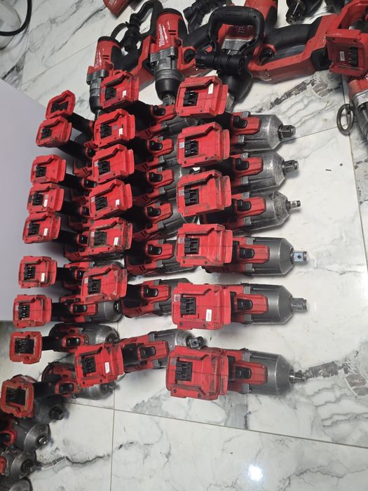 Vând impact roti Milwaukee