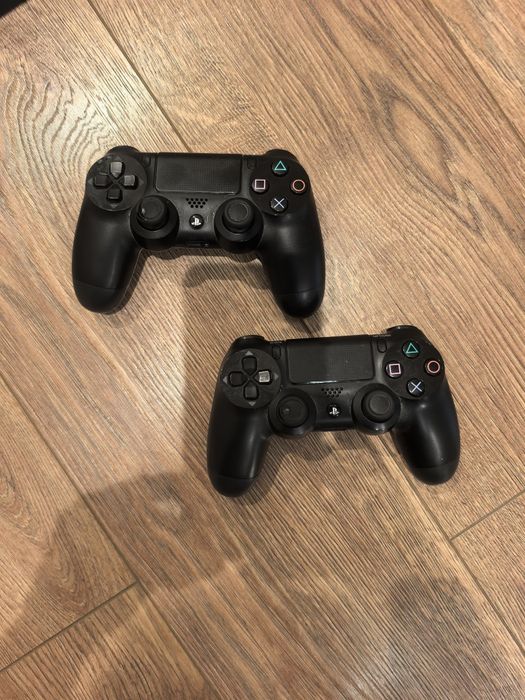 Конзола Sony play station 4