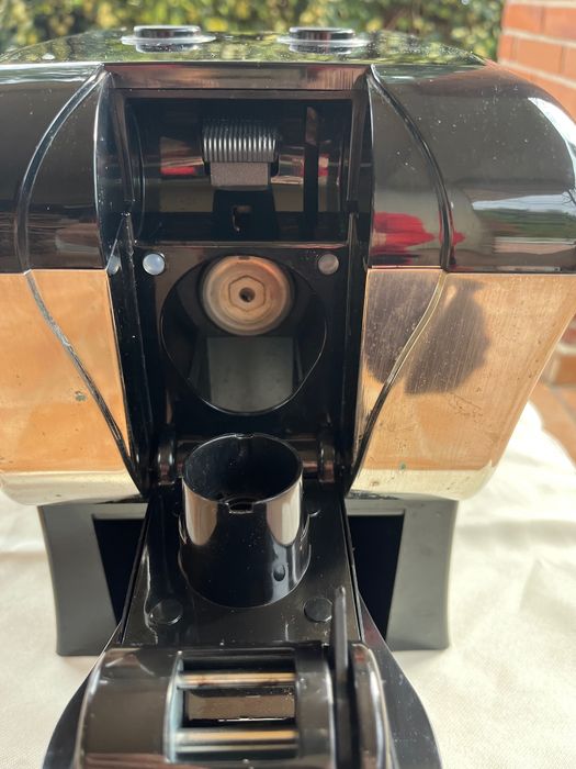 Кофемашина капсулна Squesito